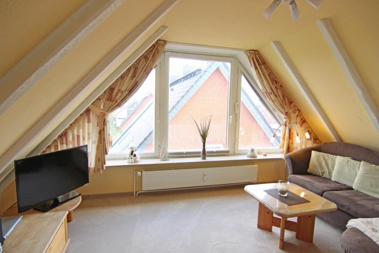 Henning 1 Stock Apartment